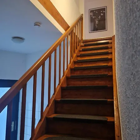 Mit Burgblick * 마이엔