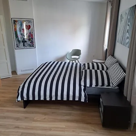 Mit Burgblick 마이엔