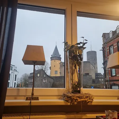 아파트 Mit Burgblick *